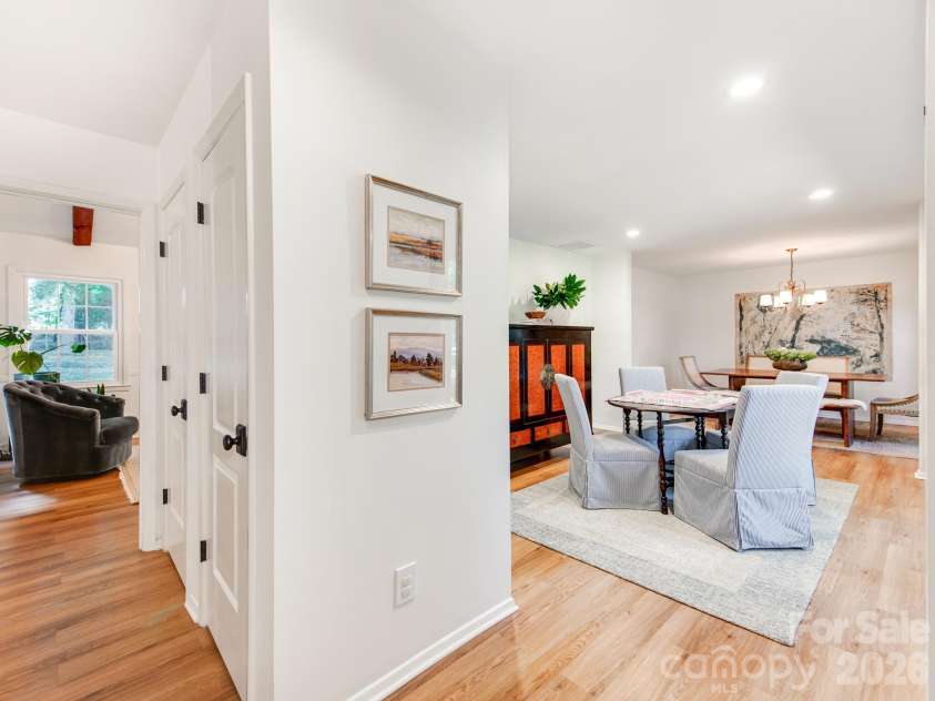 6821 Old Post Road, Charlotte, NC 28212.  MLS# CAR4426020, YatesRealty ID 52291. 