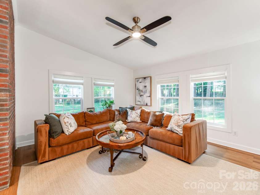6821 Old Post Road, Charlotte, NC 28212.  MLS# CAR4426020, YatesRealty ID 52291. 