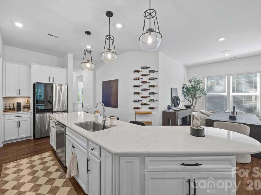 129 Glenn Drive, Mooresville, NC 28115.  MLS# CAR4425120, YatesRealty ID 52293. 