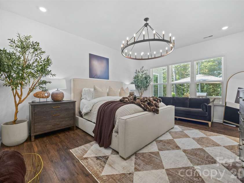 129 Glenn Drive, Mooresville, NC 28115.  MLS# CAR4425120, YatesRealty ID 52293. 