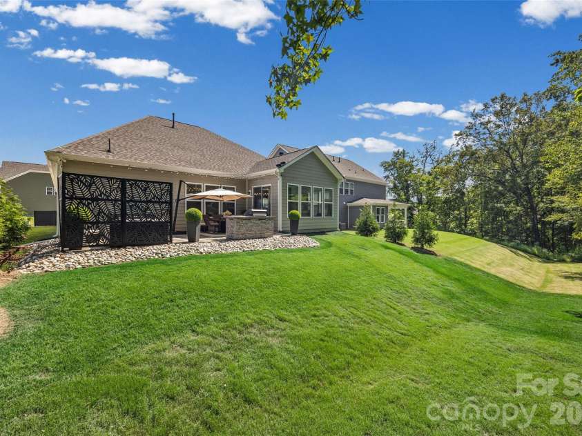 129 Glenn Drive, Mooresville, NC 28115.  MLS# CAR4425120, YatesRealty ID 52293. 