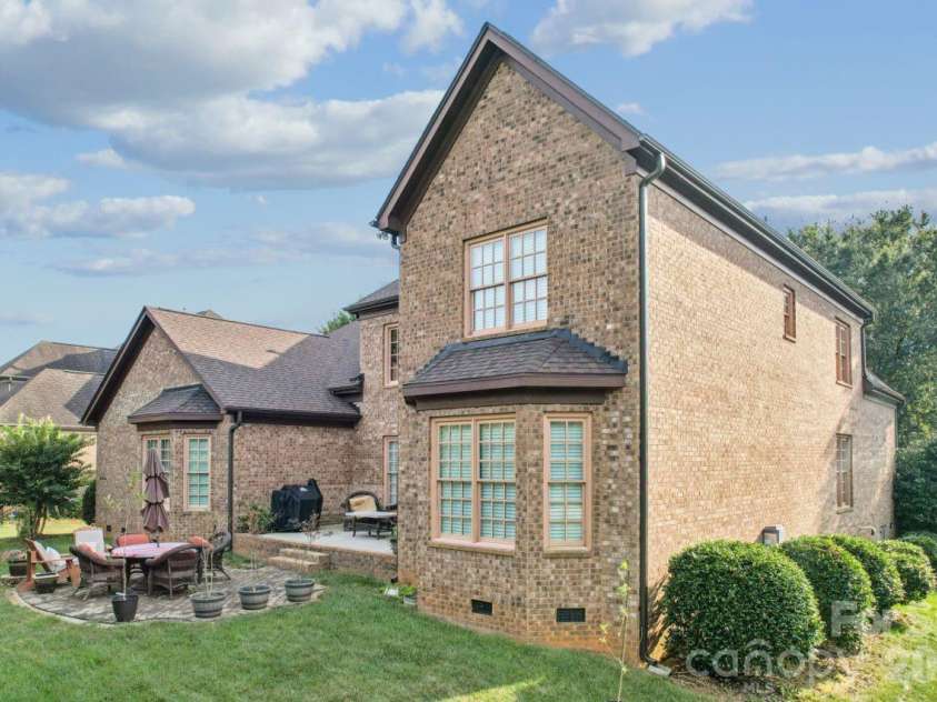 2815 Bevis Lane, Waxhaw, NC 28173.  MLS# CAR4425030, YatesRealty ID 52294. Backyard and patio