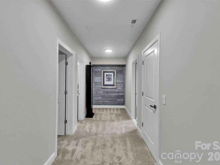 17810 Pawleys Plantation Lane, Charlotte, NC 28278.  MLS# CAR4424921, YatesRealty ID 52295. 