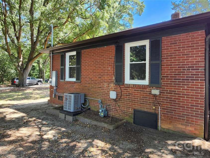 200 Staton Road, Gastonia, NC 28056.  MLS# CAR4423132, YatesRealty ID 52297. 
