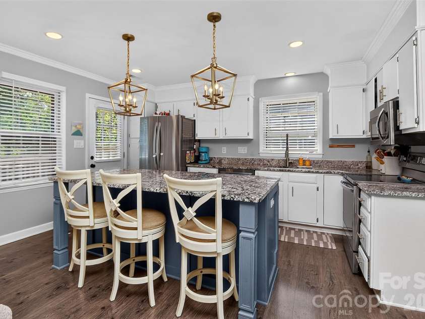 622 Silversmith Lane, Charlotte, NC 28270.  MLS# CAR4422392, YatesRealty ID 52298. 