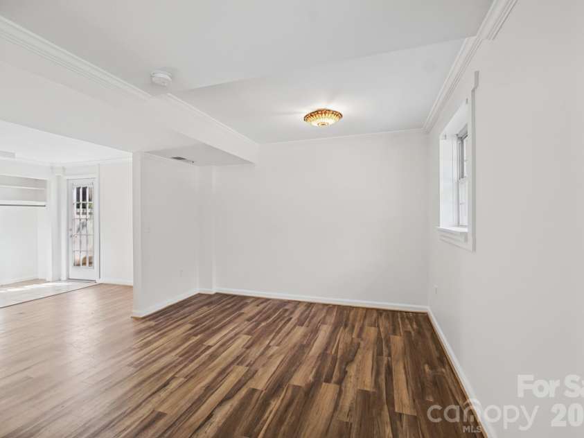 35 Clement Drive, Asheville, NC 28805.  MLS# CAR4422265, YatesRealty ID 52299. Basement suite