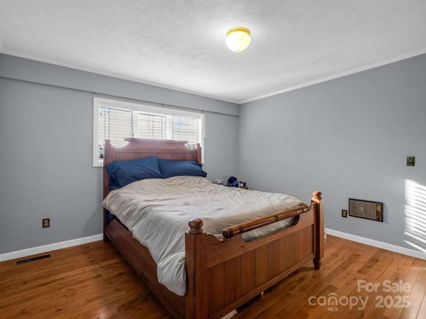 290 Stepp Mill Road, Hendersonville, NC 28792.  MLS# CAR4317367, YatesRealty ID 523. Primary Bedroom 