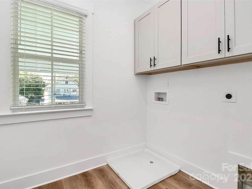 3230 Rogers Street, Charlotte, NC 28208.  MLS# CAR4164998, YatesRealty ID 5230. 