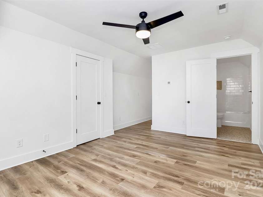 3230 Rogers Street, Charlotte, NC 28208.  MLS# CAR4164998, YatesRealty ID 5230. 