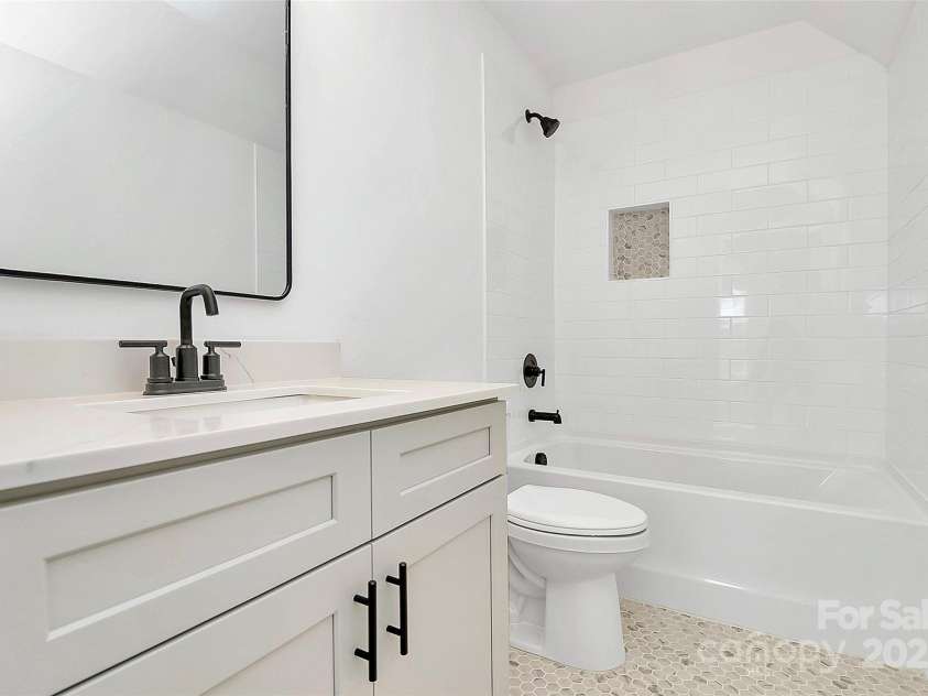 3230 Rogers Street, Charlotte, NC 28208.  MLS# CAR4164998, YatesRealty ID 5230. 