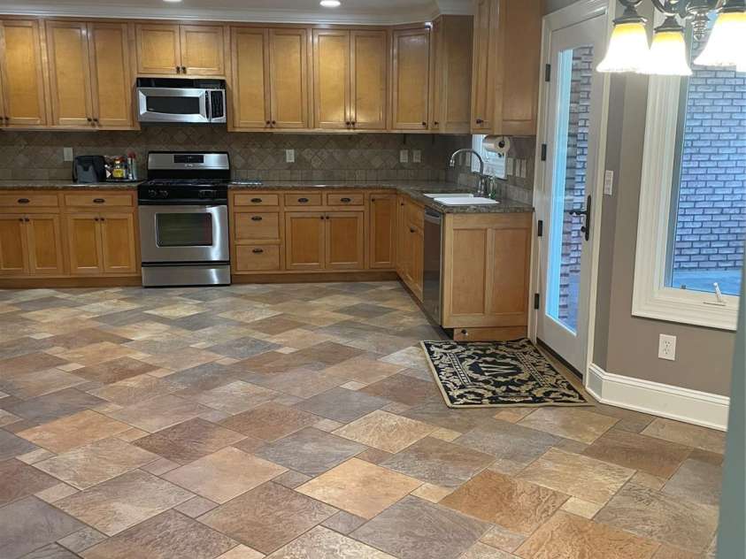 3842 Sherrills Ford Road, Salisbury, NC 28147.  MLS# CAR4419789, YatesRealty ID 52300. Open kitchen breakfast area