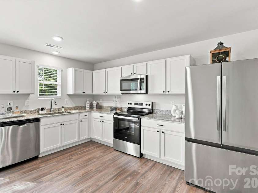123 Villa Lane, Lincolnton, NC 28092.  MLS# CAR4427216, YatesRealty ID 52301. 