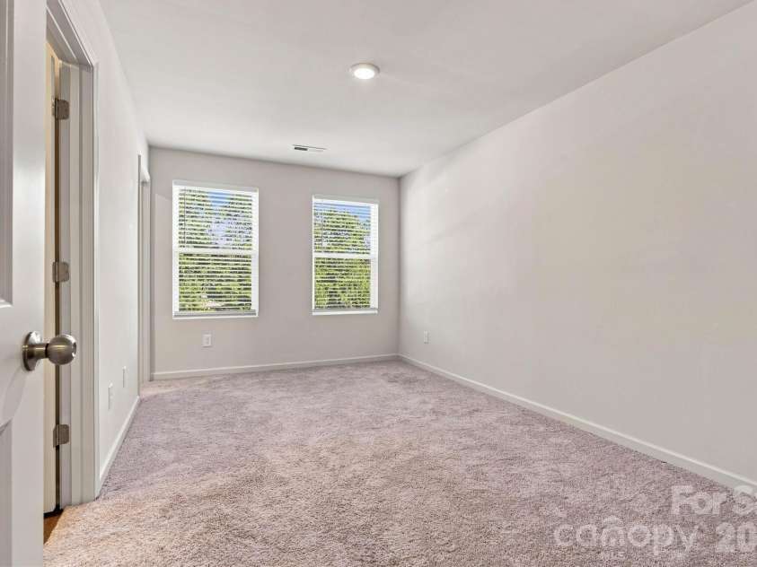 123 Villa Lane, Lincolnton, NC 28092.  MLS# CAR4427216, YatesRealty ID 52301. 