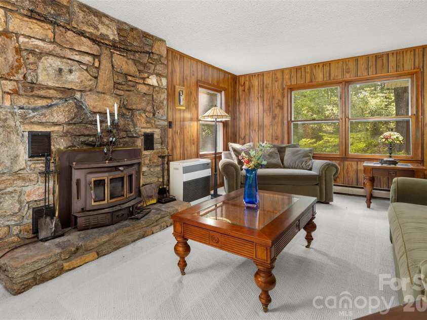 150 Mountain Laurel Lane, Fletcher, NC 28732.  MLS# CAR4378220, YatesRealty ID 52303. 