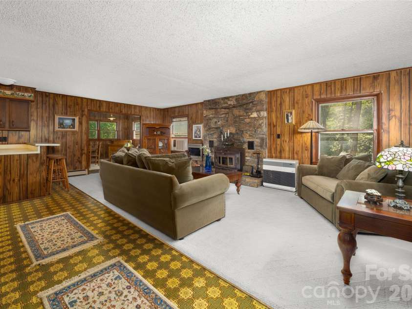 150 Mountain Laurel Lane, Fletcher, NC 28732.  MLS# CAR4378220, YatesRealty ID 52303. 