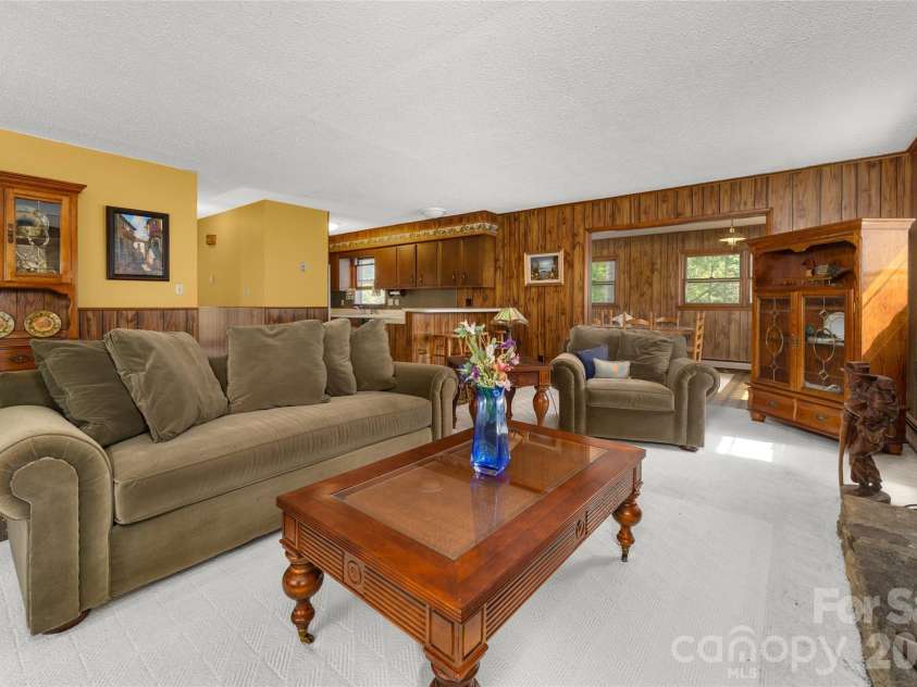 150 Mountain Laurel Lane, Fletcher, NC 28732.  MLS# CAR4378220, YatesRealty ID 52303. 