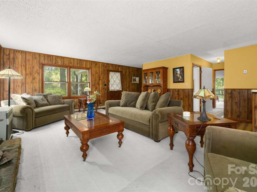 150 Mountain Laurel Lane, Fletcher, NC 28732.  MLS# CAR4378220, YatesRealty ID 52303. 