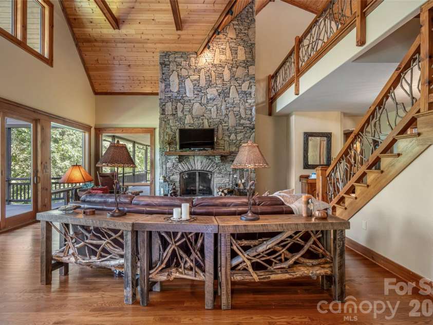 538 Celebration Cove, Clyde, NC 28721.  MLS# CAR4424841, YatesRealty ID 52304. 