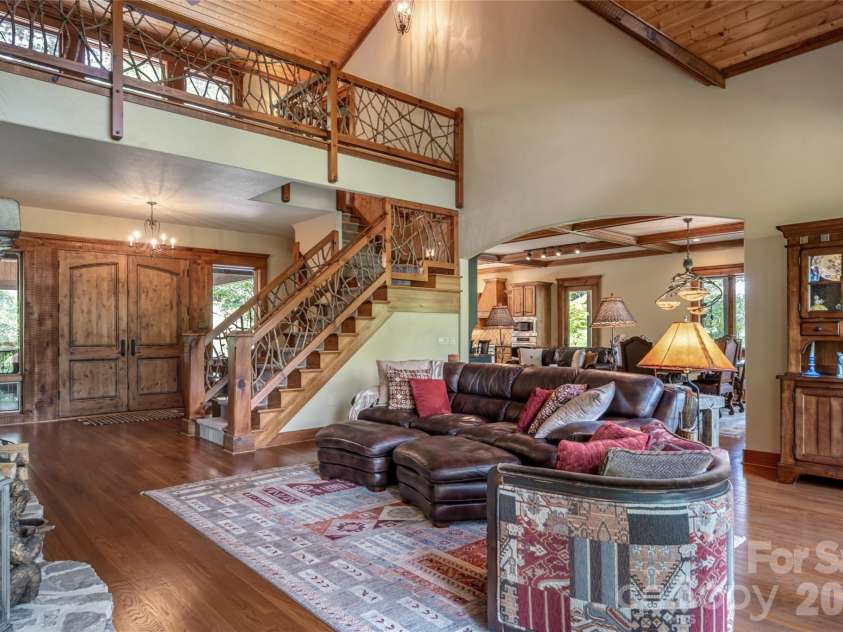 538 Celebration Cove, Clyde, NC 28721.  MLS# CAR4424841, YatesRealty ID 52304. 