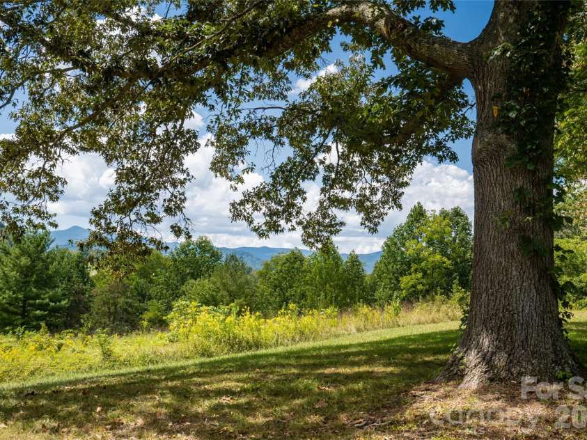 538 Celebration Cove, Clyde, NC 28721.  MLS# CAR4424841, YatesRealty ID 52304. 