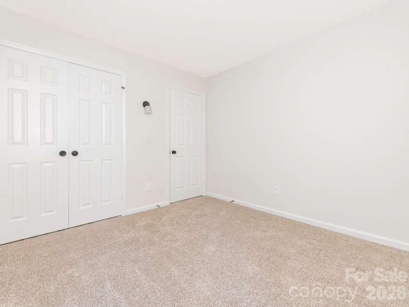 2612 Heathershire Lane, Matthews, NC 28105.  MLS# CAR4426654, YatesRealty ID 52305. 
