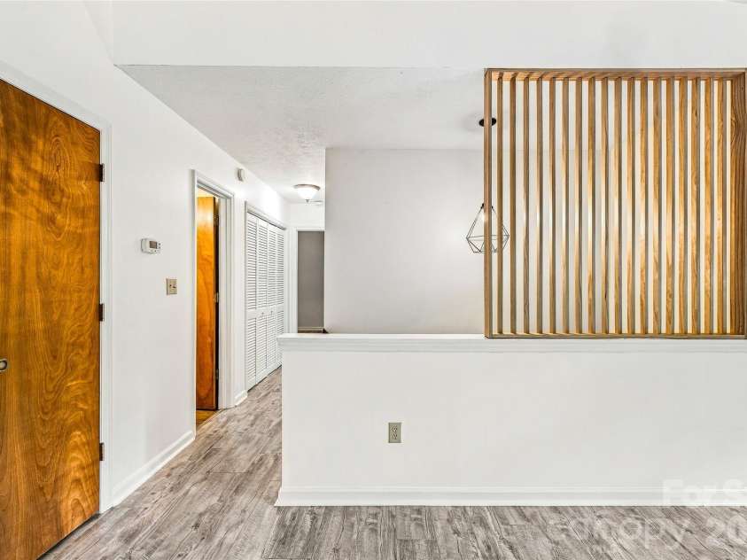 117 View De Lake Drive, Etowah, NC 28729.  MLS# CAR4427129, YatesRealty ID 52306. 