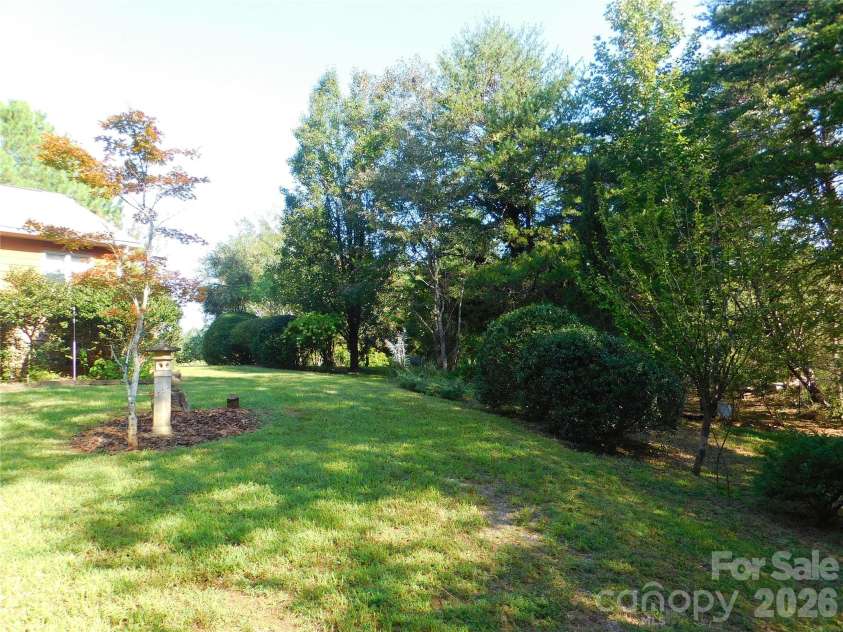 296 Acorn Lane, Rutherfordton, NC 28139.  MLS# CAR4427187, YatesRealty ID 52307. Front yard/circular drive