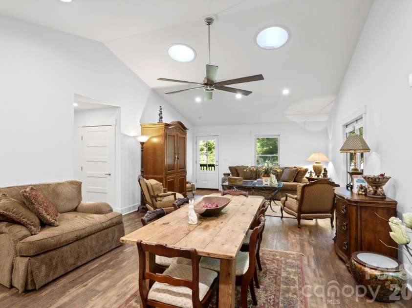 400 Laurel Drive, Saluda, NC 28773.  MLS# CAR4424292, YatesRealty ID 52308. 