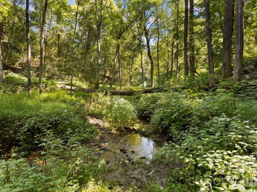 400 Laurel Drive, Saluda, NC 28773.  MLS# CAR4424292, YatesRealty ID 52308. 
