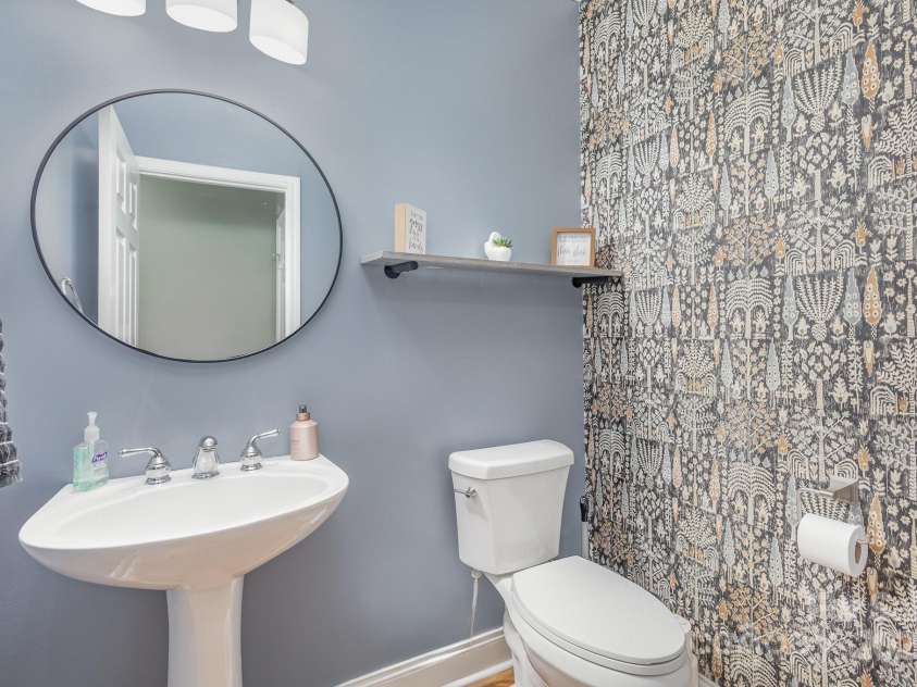 158 Crimson Orchard Drive, Mooresville, NC 28115.  MLS# CAR4229045, YatesRealty ID 5231. 