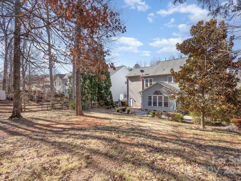 158 Crimson Orchard Drive, Mooresville, NC 28115.  MLS# CAR4229045, YatesRealty ID 5231. 