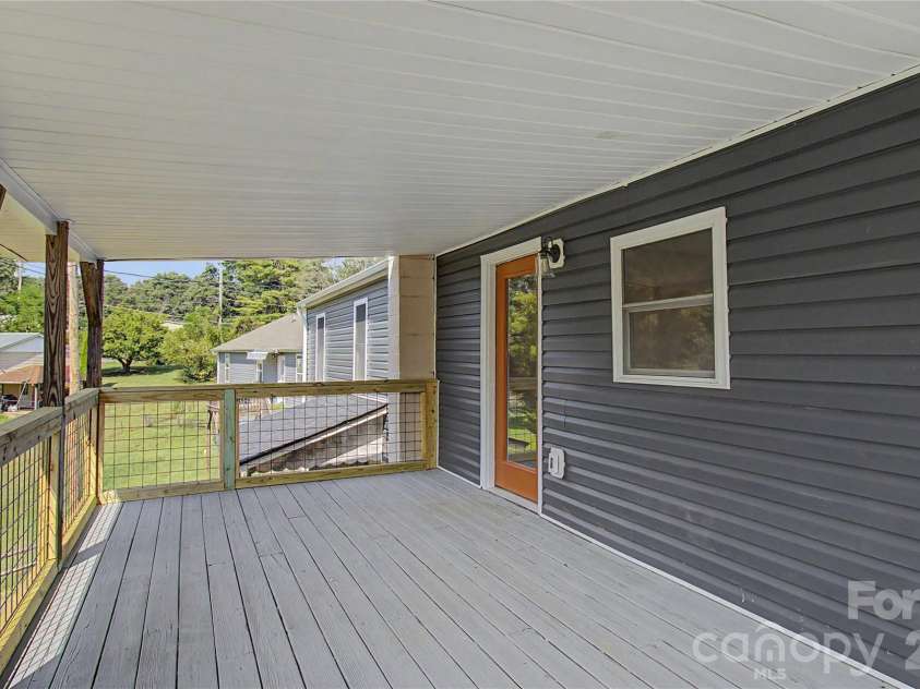 132 Locust Grove Road, Weaverville, NC 28787.  MLS# CAR4426879, YatesRealty ID 52311. 