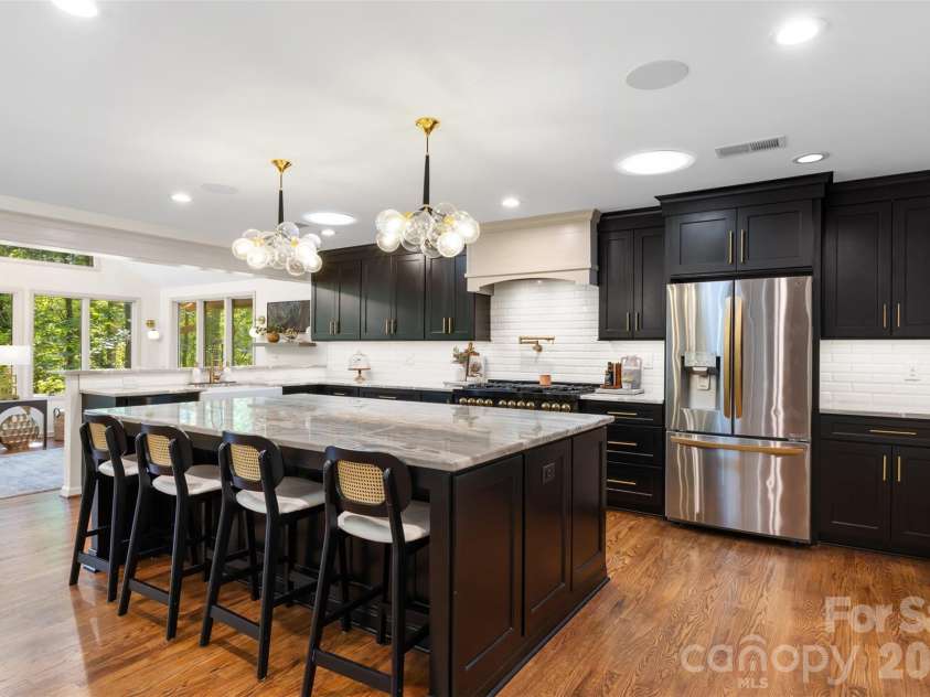 27 Timberidge Drive, Lake Wylie, SC 29710.  MLS# CAR4422088, YatesRealty ID 52312. 