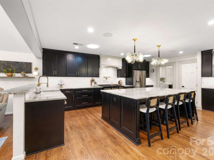 27 Timberidge Drive, Lake Wylie, SC 29710.  MLS# CAR4422088, YatesRealty ID 52312. 