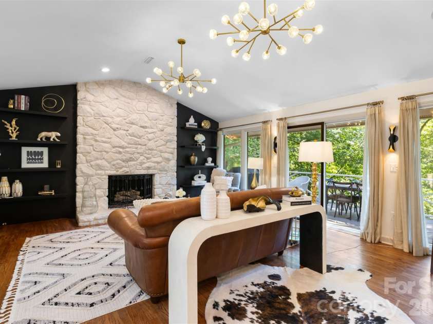 27 Timberidge Drive, Lake Wylie, SC 29710.  MLS# CAR4422088, YatesRealty ID 52312. 