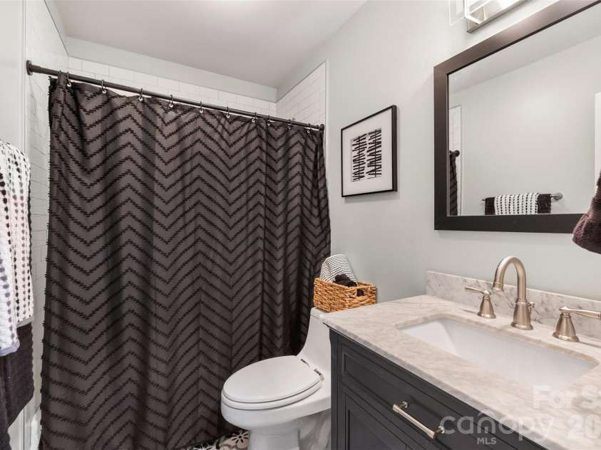 27 Timberidge Drive, Lake Wylie, SC 29710.  MLS# CAR4422088, YatesRealty ID 52312. 