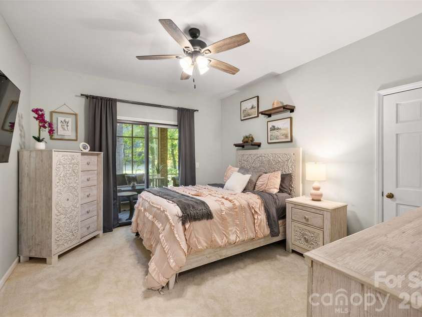 27 Timberidge Drive, Lake Wylie, SC 29710.  MLS# CAR4422088, YatesRealty ID 52312. 