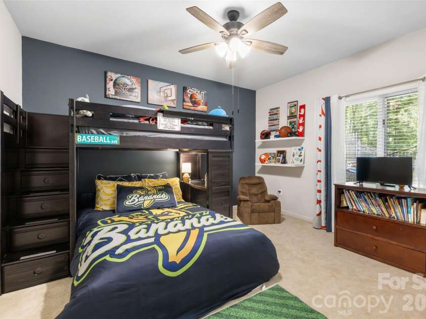 27 Timberidge Drive, Lake Wylie, SC 29710.  MLS# CAR4422088, YatesRealty ID 52312. 