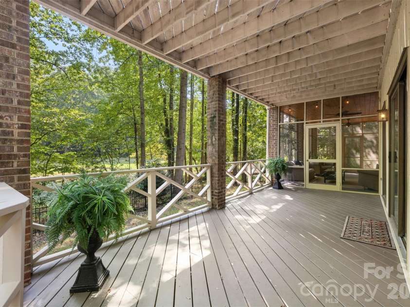 27 Timberidge Drive, Lake Wylie, SC 29710.  MLS# CAR4422088, YatesRealty ID 52312. 