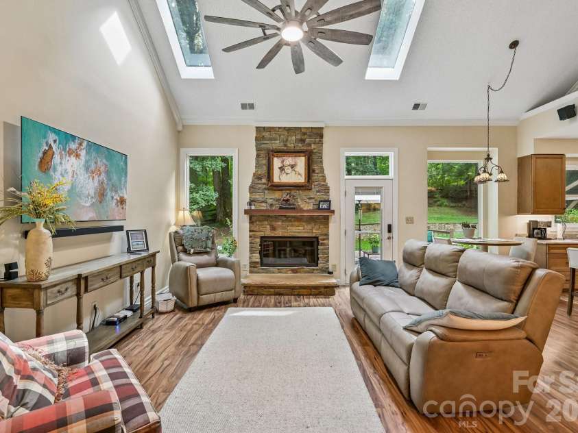 9139 Magnolia Estates Drive, Cornelius, NC 28031.  MLS# CAR4368990, YatesRealty ID 52313. 