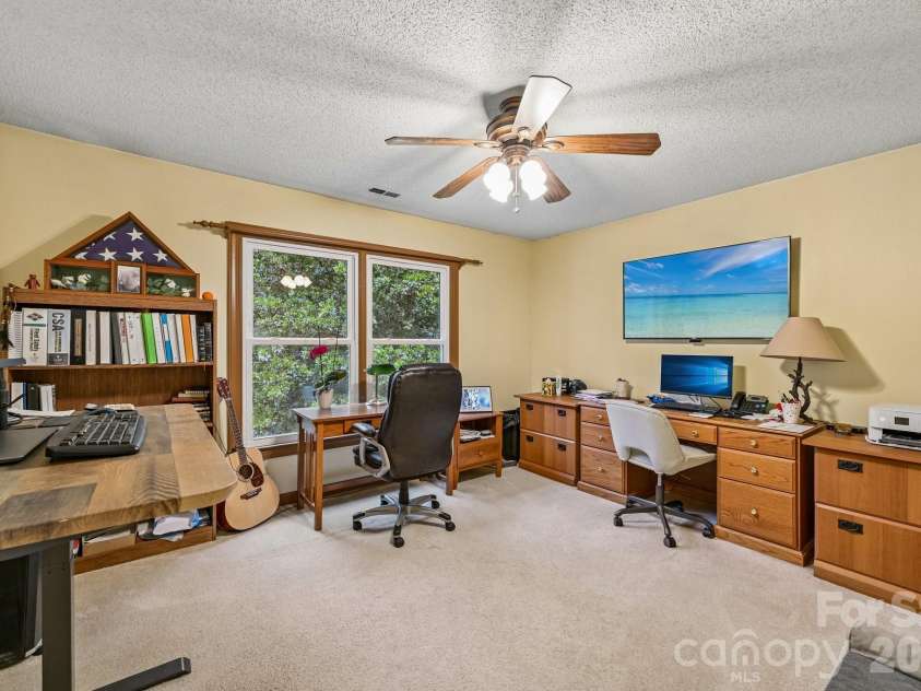 9139 Magnolia Estates Drive, Cornelius, NC 28031.  MLS# CAR4368990, YatesRealty ID 52313. 