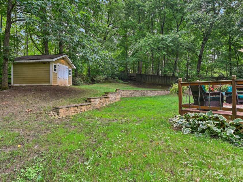 9139 Magnolia Estates Drive, Cornelius, NC 28031.  MLS# CAR4368990, YatesRealty ID 52313. 
