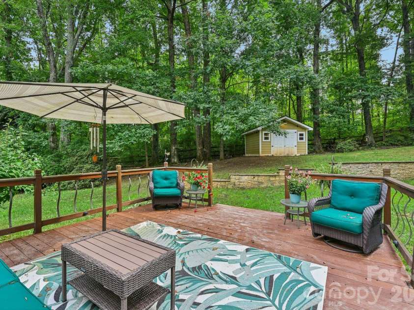 9139 Magnolia Estates Drive, Cornelius, NC 28031.  MLS# CAR4368990, YatesRealty ID 52313. 