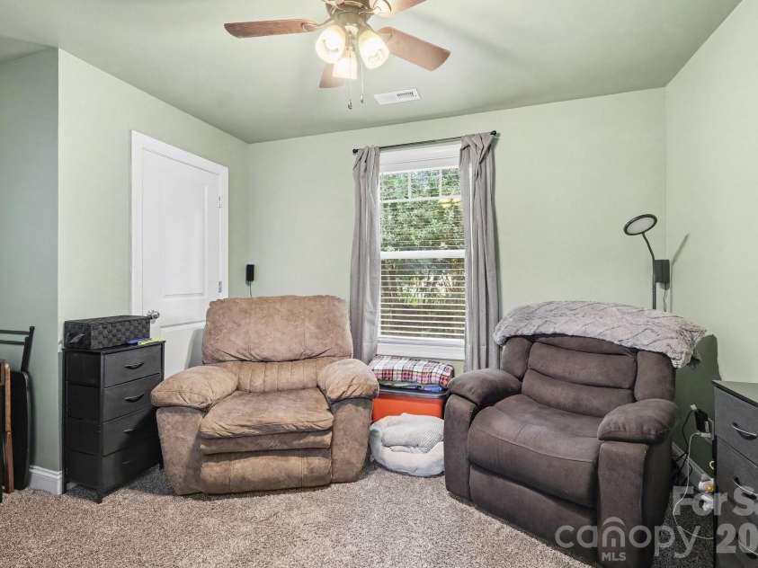 211 Mccurdy Avenue, Albemarle, NC 28001.  MLS# CAR4426919, YatesRealty ID 52314. 