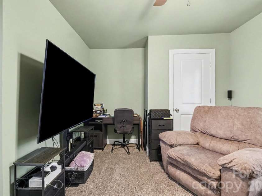 211 Mccurdy Avenue, Albemarle, NC 28001.  MLS# CAR4426919, YatesRealty ID 52314. 