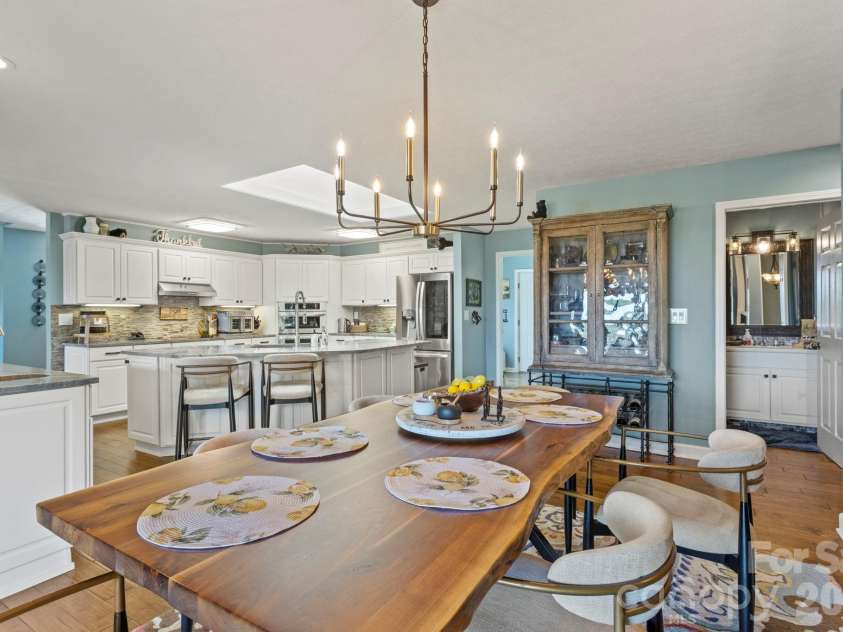 257 Dalhousie Court, Flat Rock, NC 28731.  MLS# CAR4426687, YatesRealty ID 52315. 