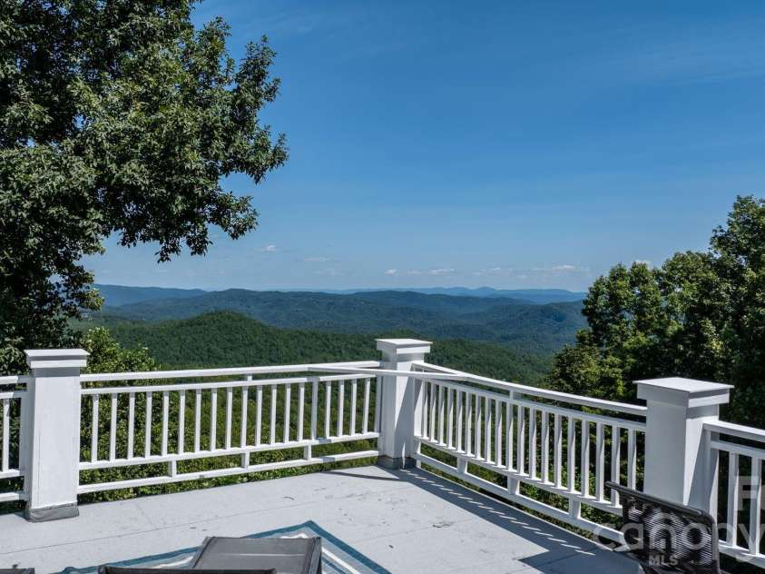 308 Flat Mountain Road, Lenoir, NC 28645.  MLS# CAR4414577, YatesRealty ID 52319. 