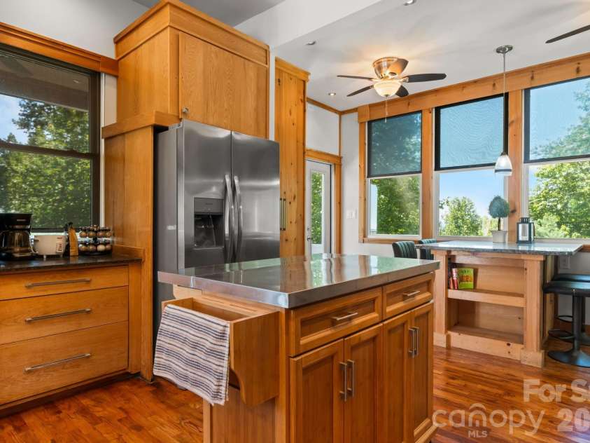 308 Flat Mountain Road, Lenoir, NC 28645.  MLS# CAR4414577, YatesRealty ID 52319. 