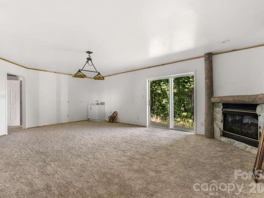 308 Flat Mountain Road, Lenoir, NC 28645.  MLS# CAR4414577, YatesRealty ID 52319. 