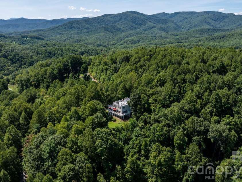 308 Flat Mountain Road, Lenoir, NC 28645.  MLS# CAR4414577, YatesRealty ID 52319. 